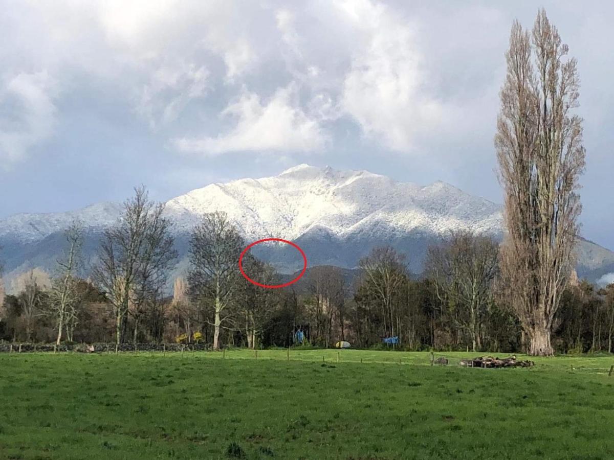 Golden Bay Glamping Hotel Takaka Exterior photo